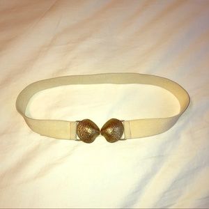 Urban Outfitters Kimchi Blue seashell belt